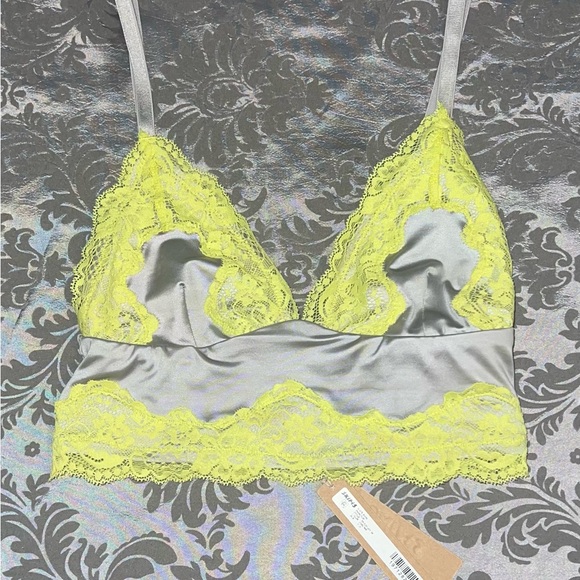 SKIMS Chrome Longline Lace Bikini Top NWT - Picture 2 of 4